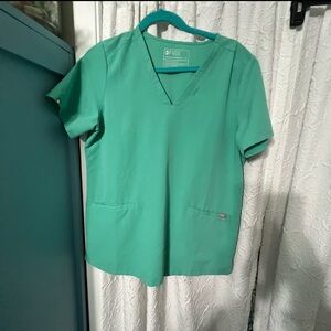Figs Women's Surgical Green V-Neck Short Sleeve Top